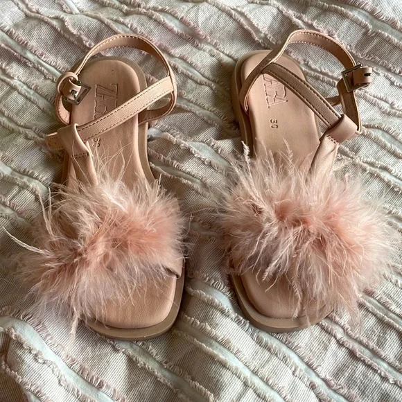 Girls Zara Sandals Size 11.5 - Picture 1 of 2